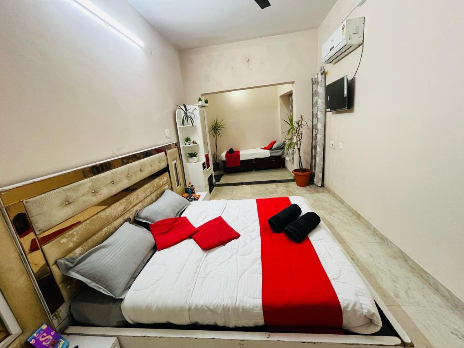 Adh Hazel Wood Hotell Mysore Eksteriør bilde