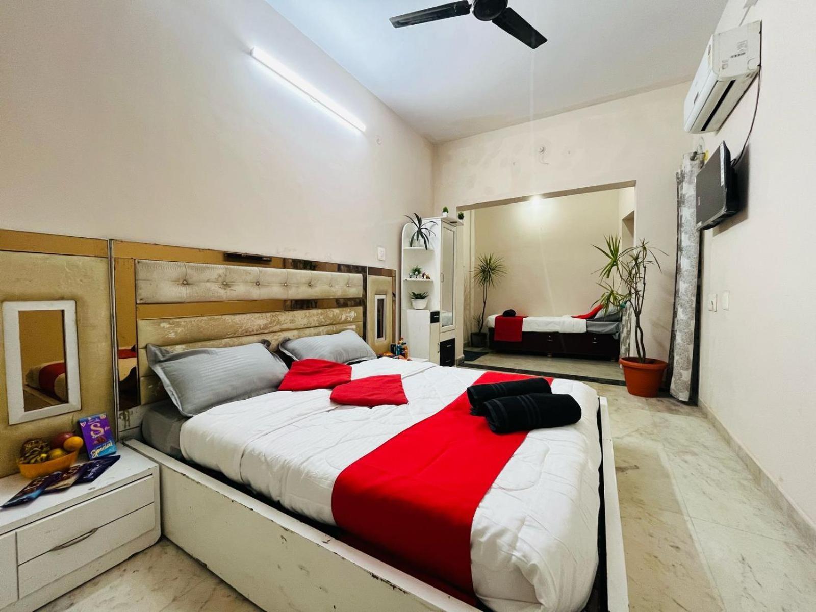 Adh Hazel Wood Hotell Mysore Eksteriør bilde