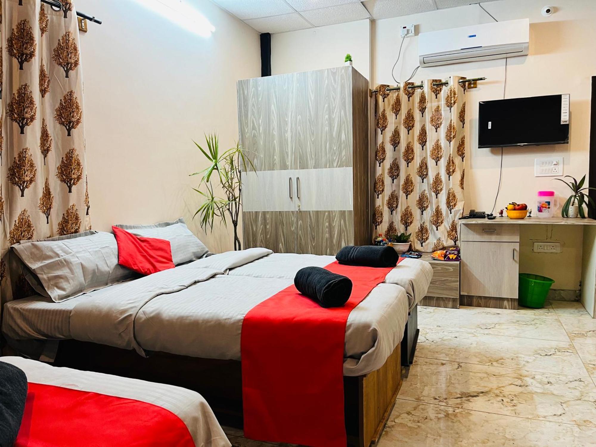 Adh Hazel Wood Hotell Mysore Eksteriør bilde