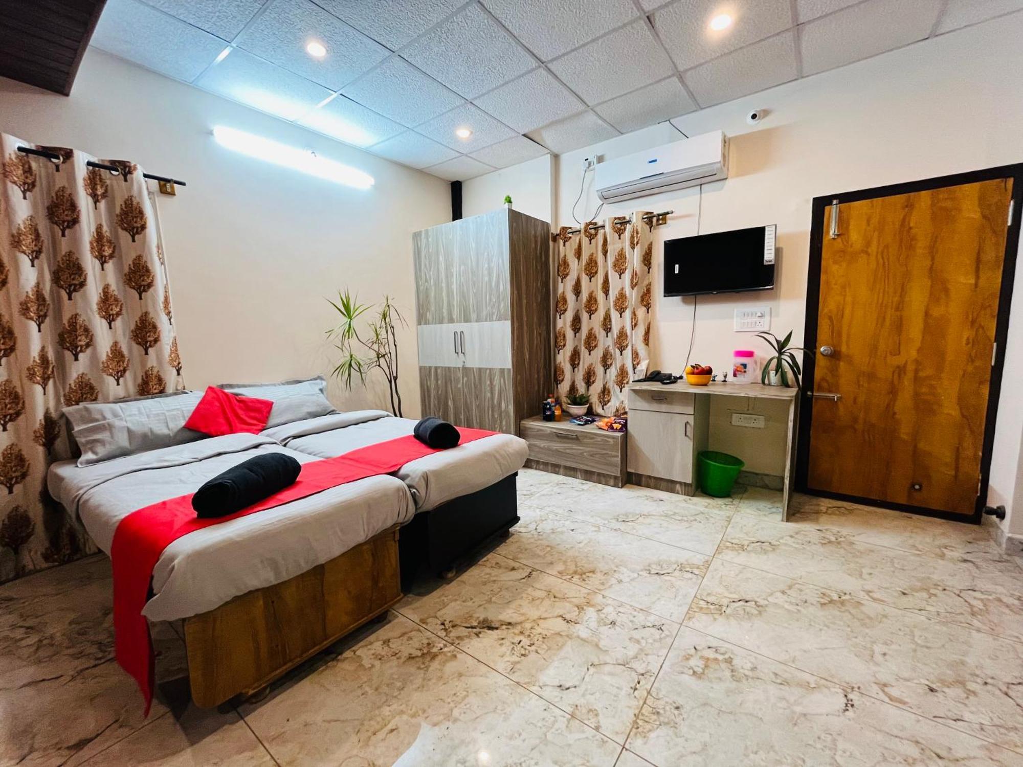 Adh Hazel Wood Hotell Mysore Eksteriør bilde